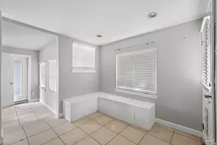 914 Scenic Hwy, Pensacola, FL 32503 - Photo 10