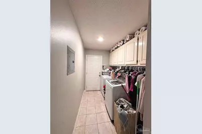 2404 Houston Cir, Gulf Breeze, FL 32563 - Photo 10