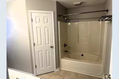 7630 Chablis Cir, Navarre, FL 32566 - Photo 2