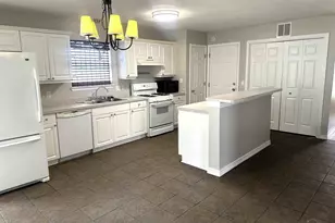 7630 Chablis Cir, Navarre, FL 32566 - Photo 6
