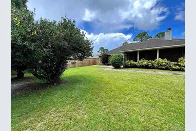 9046 Caribbean Dr, Pensacola, FL 32507 - Photo 36