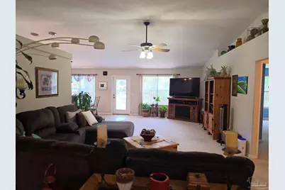 1137 Oak Ridge Trl, Gonzalez, FL 32533 - Photo 16
