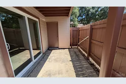 2303 W Michigan Ave #C2, Pensacola, FL 32526 - Photo 16
