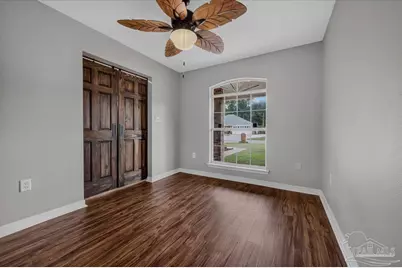 9939 Parker Lake Cir, Navarre, FL 32566 - Photo 6