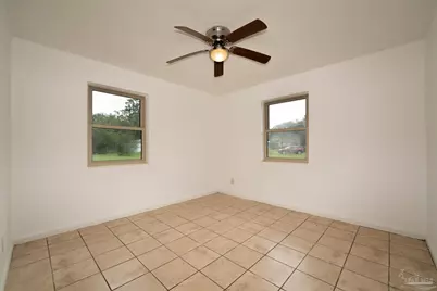 94 S Garfield Dr, Pensacola, FL 32506 - Photo 12
