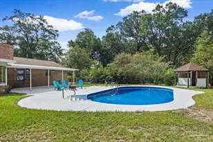 4301 Pace Ln, Milton, FL 32571 - Photo 2