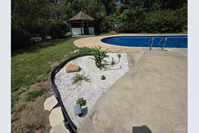 4301 Pace Ln, Milton, FL 32571 - Photo 8