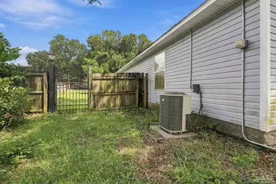1355 Fairchild St, Pensacola, FL 32504 - Photo 20