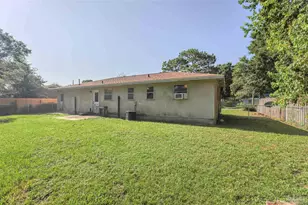 2070 Curry Cir, Pensacola, FL 32504 - Photo 26