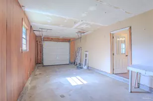 2070 Curry Cir, Pensacola, FL 32504 - Photo 12
