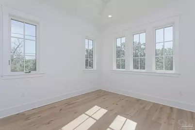 930 E Hernandez St, Pensacola, FL 32503 - Photo 26
