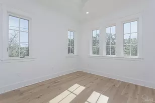 930 E Hernandez St, Pensacola, FL 32503 - Photo 26