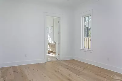 930 E Hernandez St, Pensacola, FL 32503 - Photo 16