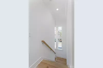 930 E Hernandez St, Pensacola, FL 32503 - Photo 24
