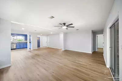 7412 St James Pl, Pensacola, FL 32506 - Photo 12