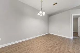 2009 Presidio St, Navarre, FL 32566 - Photo 6