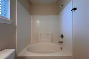 1037 Antigua Cir, Pensacola, FL 32507 - Photo 12