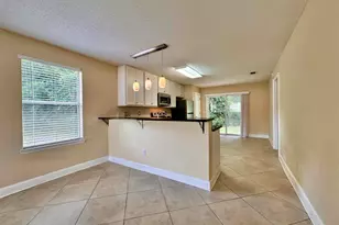 1037 Antigua Cir, Pensacola, FL 32507 - Photo 6