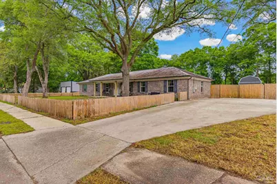 6628 Hinote St, Milton, FL 32570 - Photo 2