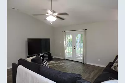 2541 Gulf Breeze Ave, Pensacola, FL 32507 - Photo 10