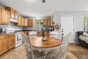 5803 Tryton Cir, Pensacola, FL 32526 - Photo 10