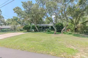 4 Cadiz St, Gulf Breeze, FL 32561 - Photo 4