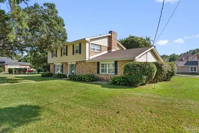 822 Bay Cliffs Rd, Gulf Breeze, FL 32561 - Photo 4
