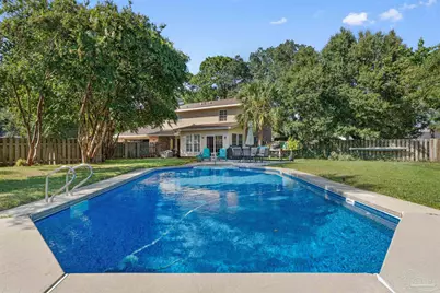 822 Bay Cliffs Rd, Gulf Breeze, FL 32561 - Photo 2