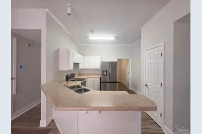 5008 Orlando Ct, Pensacola, FL 32526 - Photo 4