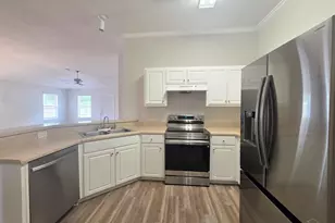 5008 Orlando Ct, Pensacola, FL 32526 - Photo 6