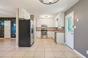 9831 Mobile Hwy, Pensacola, FL 32526 - Photo 6
