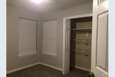 9404 Victoria Ln, Navarre, FL 32566 - Photo 14