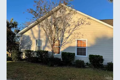 9404 Victoria Ln, Navarre, FL 32566 - Photo 2
