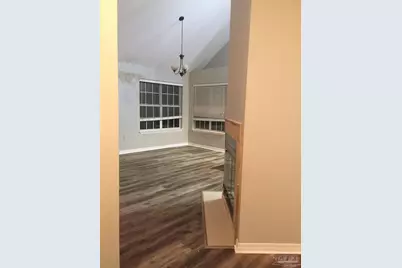 9404 Victoria Ln, Navarre, FL 32566 - Photo 4