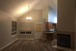 9404 Victoria Ln, Navarre, FL 32566 - Photo 6