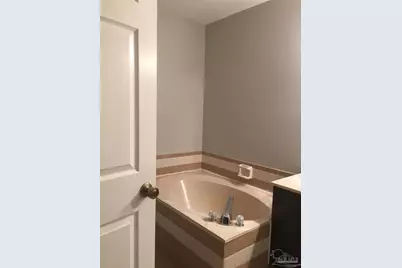 9404 Victoria Ln, Navarre, FL 32566 - Photo 22