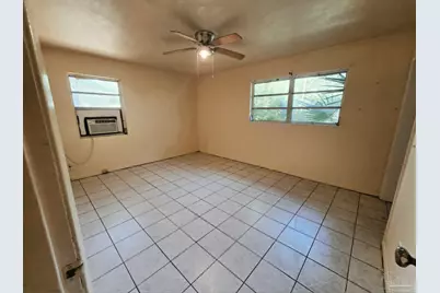 25 Fountain Abbey Dr, Pensacola, FL 32506 - Photo 14