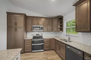 106 River Annex Rd, Cantonment, FL 32533 - Photo 14