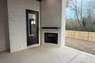 5702 Dunbar Cir, Milton, FL 32583 - Photo 16