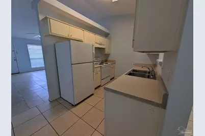 3359 Greenbriar Cir #B, Gulf Breeze, FL 32563 - Photo 6