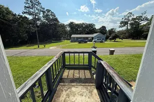 9221 Beatrice Rd, Pensacola, FL 32514 - Photo 14