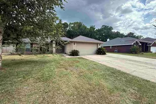 4180 Hazelhurst Dr, Pace, FL 32571 - Photo 2