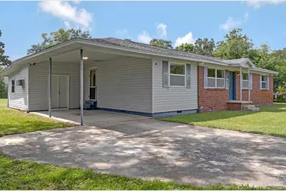 2011 Blakely Ave, Pensacola, FL 32507 - Photo 2