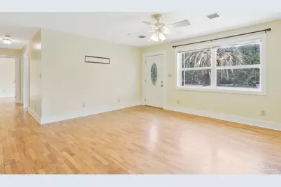 2011 Blakely Ave, Pensacola, FL 32507 - Photo 6