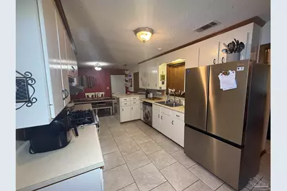 5988 Pursley Ave, Pensacola, FL 32526 - Photo 14