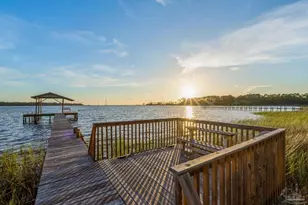7107 Wells Ave, Navarre, FL 32566 - Photo 1