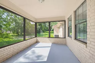 27 S 72nd Ave, Pensacola, FL 32506 - Photo 10
