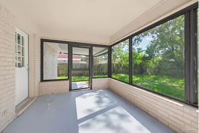 27 S 72nd Ave, Pensacola, FL 32506 - Photo 8