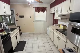 4216 Acacia Dr, Pensacola, FL 32503 - Photo 10