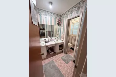 4216 Acacia Dr, Pensacola, FL 32503 - Photo 2